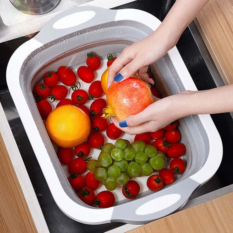 Tabla de cortar plegable con colador