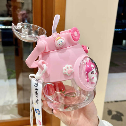 Botella infantil para agua capacidad de 900 ml diseño espacial