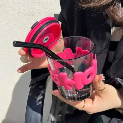 Vaso con tapa y sorbito 450 ml 💥 Diseño divertido, grip 3D y estilo que no se derrama