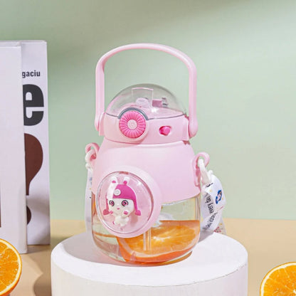 Botella infantil para agua capacidad de 900 ml diseño espacial