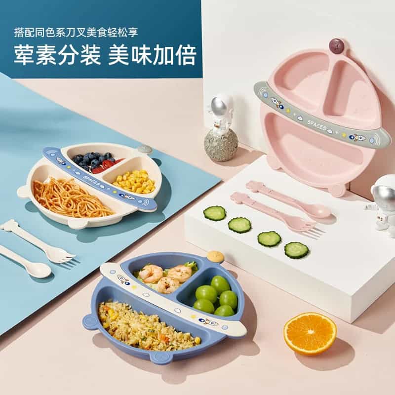 Set de alimentación bebé diseño espacial