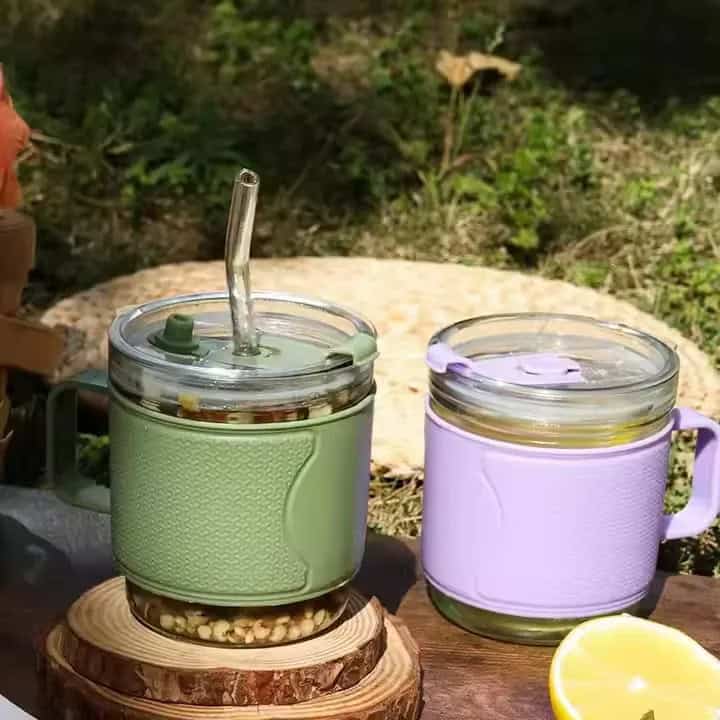 Taza de vidrio con sorbito 🧋 Elegante, cómoda y lista para mimarte en cada trago