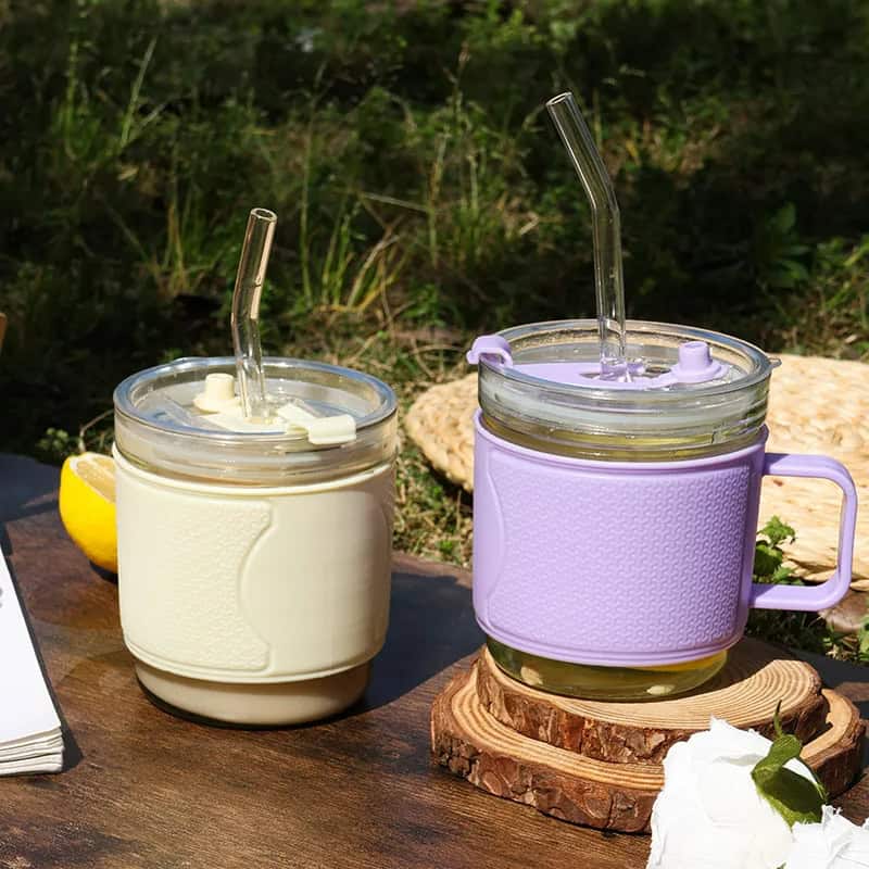 Taza de vidrio con sorbito 🧋 Elegante, cómoda y lista para mimarte en cada trago