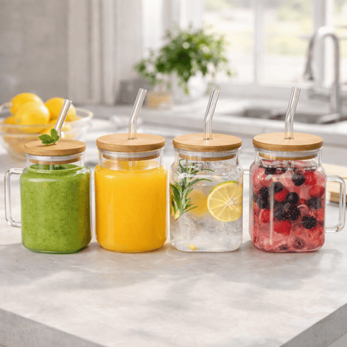 Set de jarras de vidrio con tapa de bambú y sorbito reutilizable – x4 unidades de 620 ml