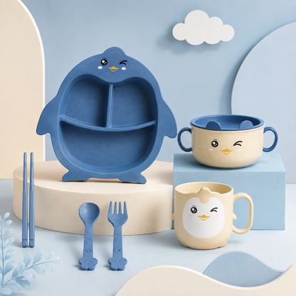 Set de Alimentación Infantil Pingüino de 5 Piezas con Plato Dividido, Bowl con Tapa, Taza y Cubiertos