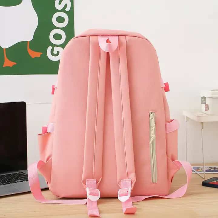 Set de Mochila Escolar Monday de 4 Piezas - ¡Estilo y Organización para Cada Día de Clases! 📚🎒