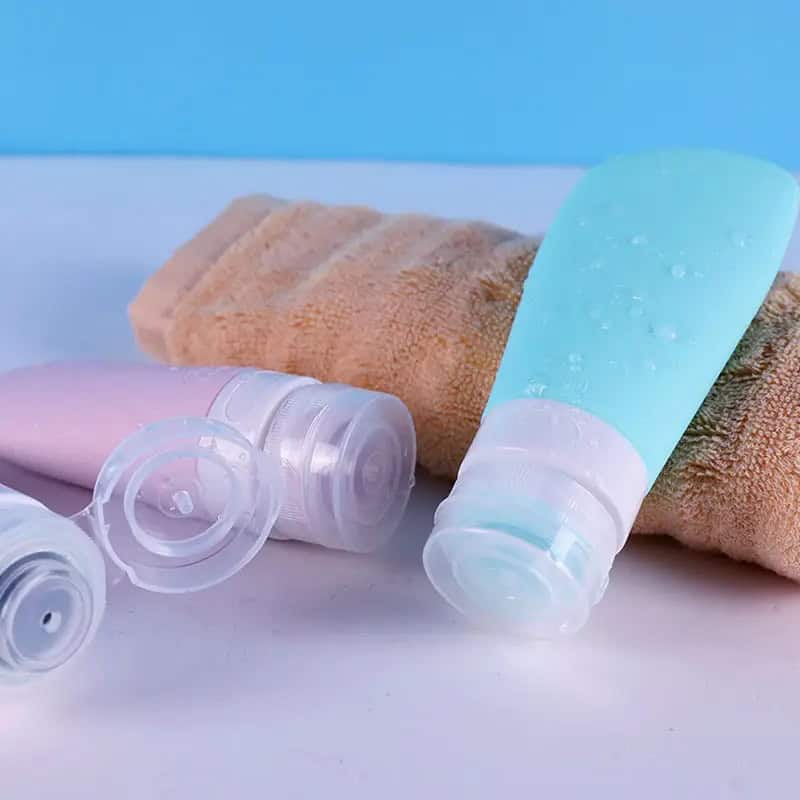 Set de Botellas de Silicona para Viaje🧴– 4 unidades de 60 ml para evitar derrames y dramas en tu valija